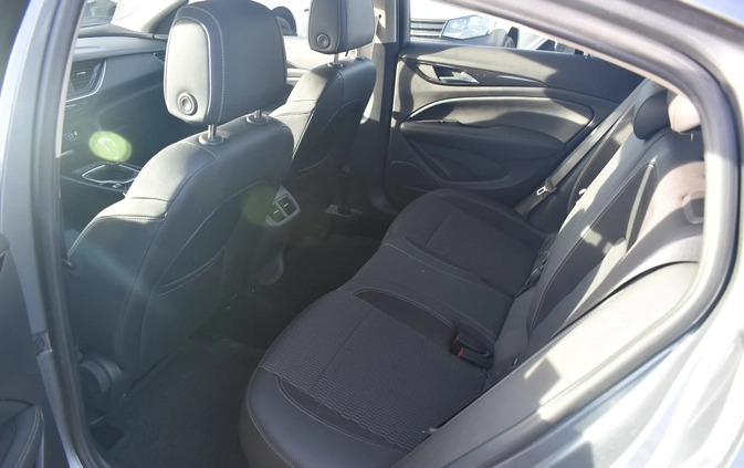 Opel Insignia cena 70800 przebieg: 72069, rok produkcji 2019 z Czarna Białostocka małe 254